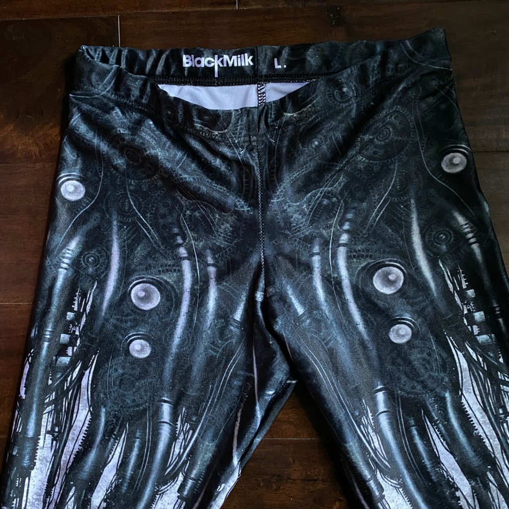 Blackmilk Mechanical Leggings Size Medium L Alien Giger Style Blackmilk
